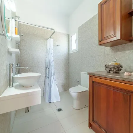 Iphigenia At Lägenhet Kateleios