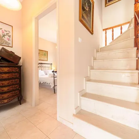 Iphigenia At * Kateleios