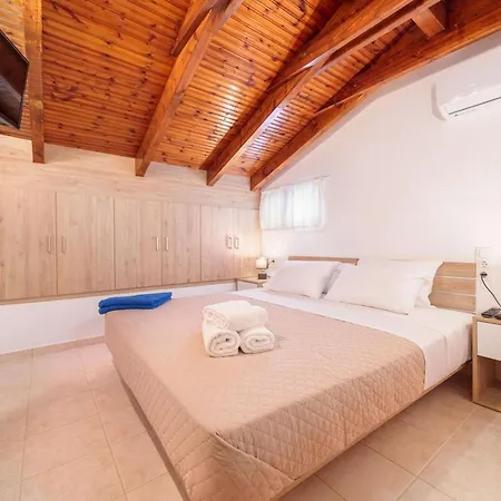 Iphigenia At * Kateleios