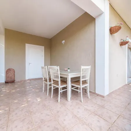 Apartman Iphigenia At *
