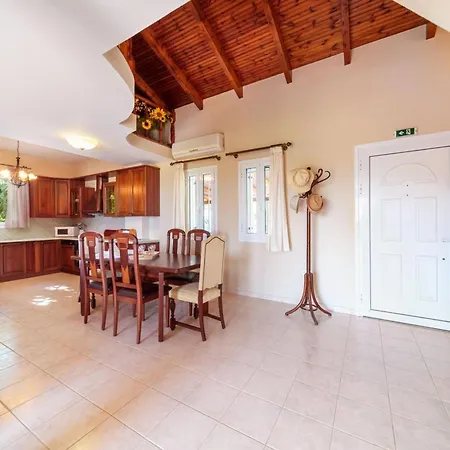 Iphigenia At Апартаменты *