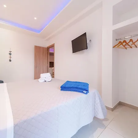 Апартаменты Iphigenia At *