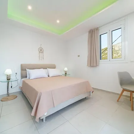 Iphigenia At Апартаменты *