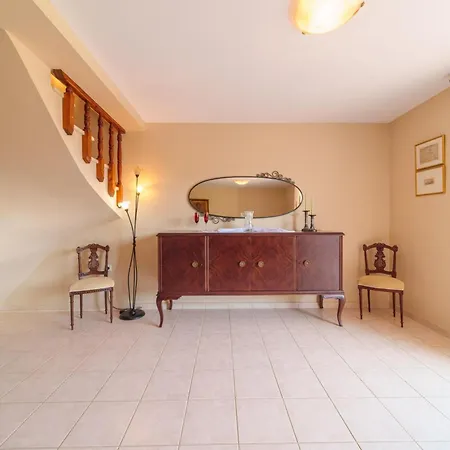 Iphigenia At Кателиос