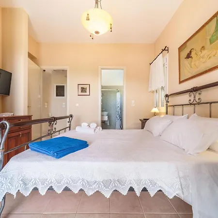 Апартаменты Iphigenia At *