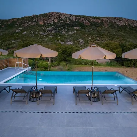 Апартаменты Iphigenia At