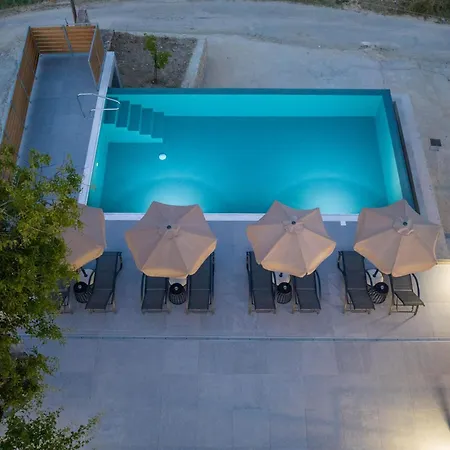 Апартаменты Iphigenia At *